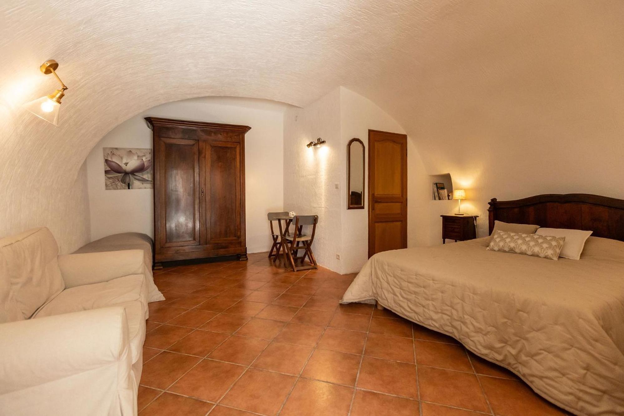 Les Monteils Hotel Grospierres Kültér fotó
