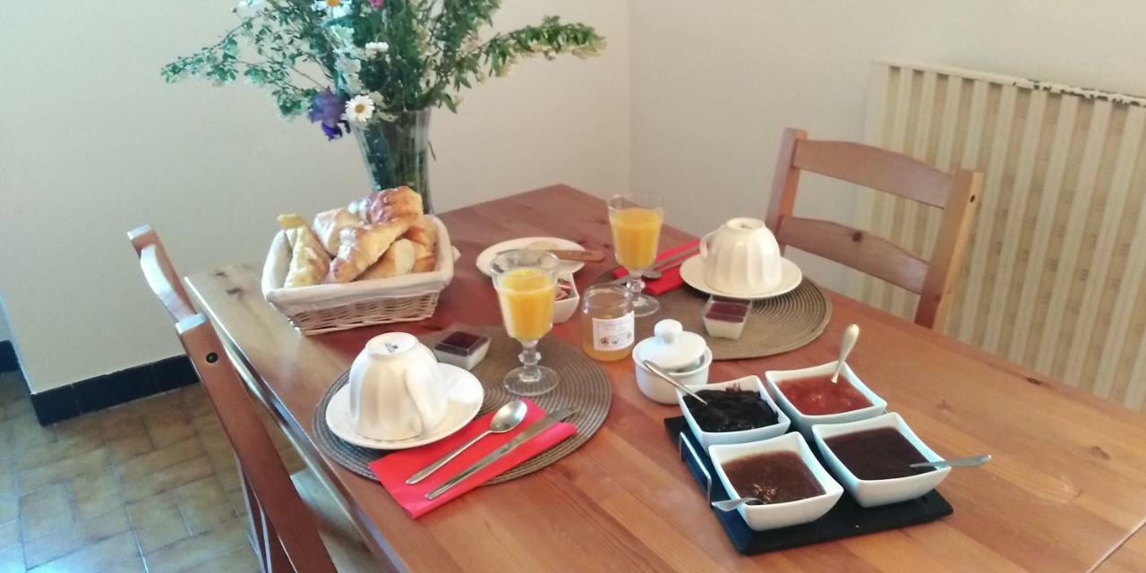 Les Monteils Hotel Grospierres Kültér fotó
